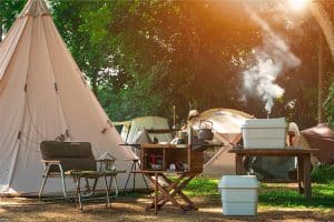 Tenten op een camping
